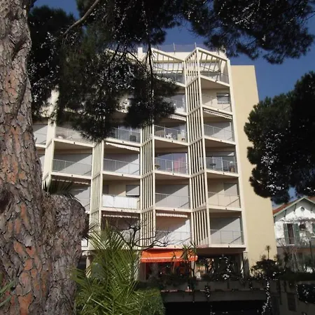 Bel Climatise Avec Garage Au Lavandou - Fr-1-308-13 * Ле-Лаванду